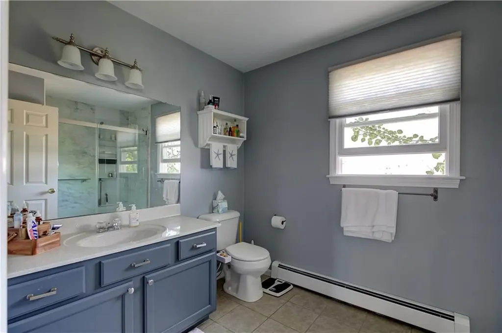 66 Mccorrie Lane Portsmouth RI 02871
