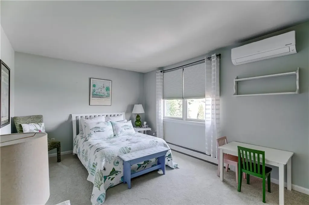 66 Mccorrie Lane Portsmouth RI 02871