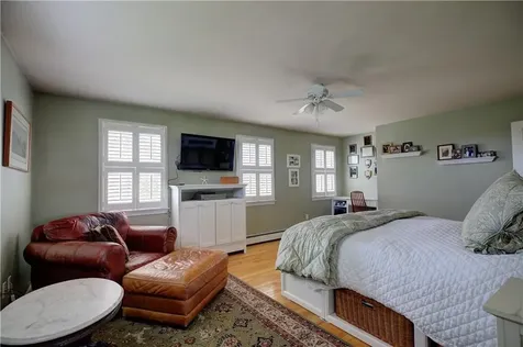 66 Mccorrie Lane Portsmouth RI 02871