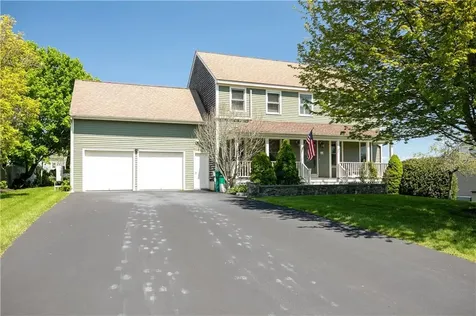 66 Mccorrie Lane Portsmouth RI 02871