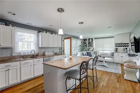 66 Mccorrie Lane Portsmouth RI 02871