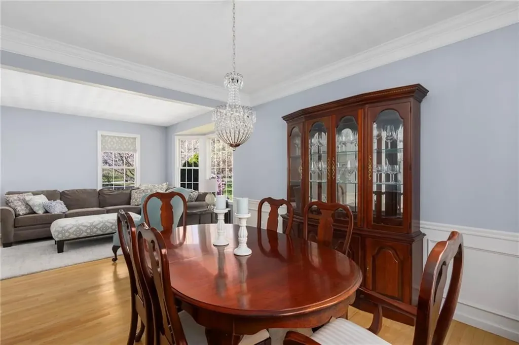 283 Castle Rocks Road Warwick RI 02886