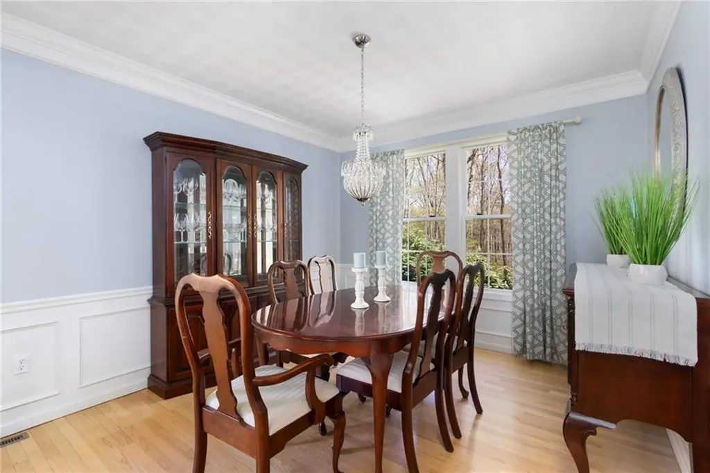283 Castle Rocks Road Warwick RI 02886