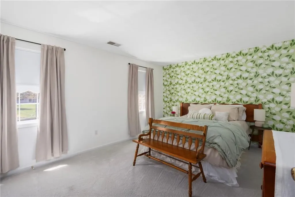 283 Castle Rocks Road Warwick RI 02886