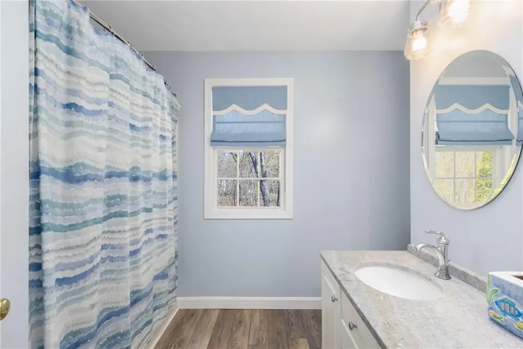 283 Castle Rocks Road Warwick RI 02886