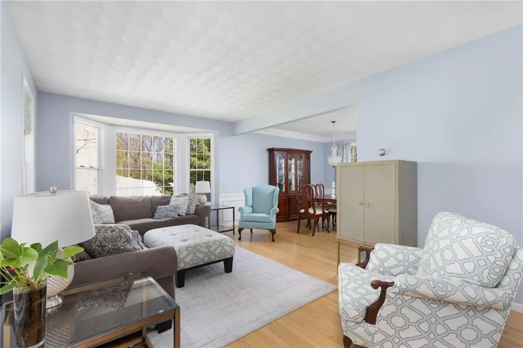 283 Castle Rocks Road Warwick RI 02886