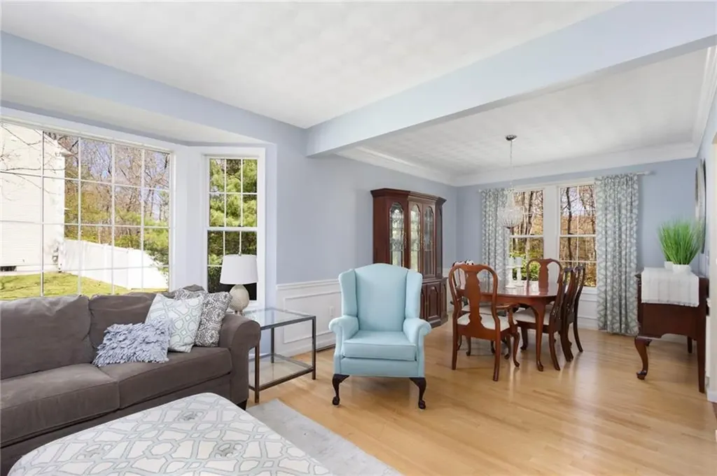 283 Castle Rocks Road Warwick RI 02886