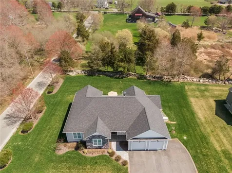 2 Waterview Lane Warren RI 02885