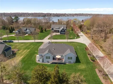 2 Waterview Lane Warren RI 02885