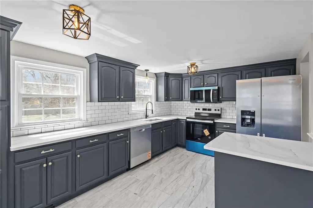 92 Star Avenue Woonsocket RI 02895