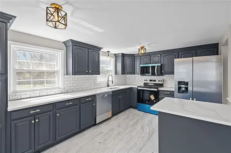 92 Star Avenue Woonsocket RI 02895