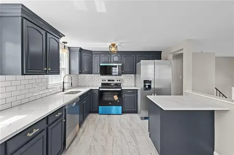 92 Star Avenue Woonsocket RI 02895