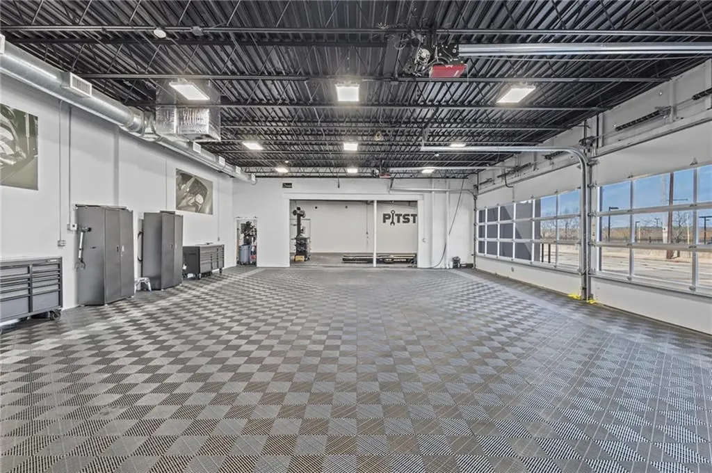1286 North Main Street Providence RI 02904