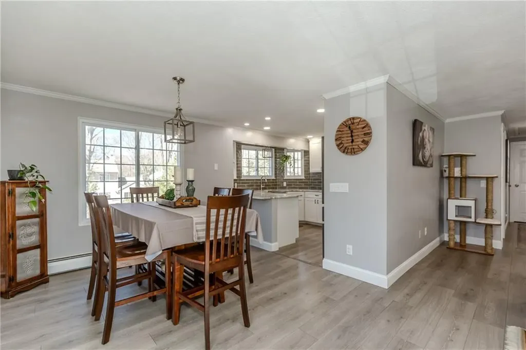 34 Eagle Run Warwick RI 02818