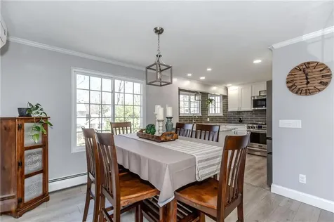 34 Eagle Run Warwick RI 02818