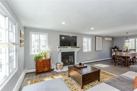 34 Eagle Run Warwick RI 02818