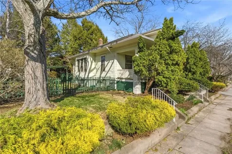 27 Essex Street Cranston RI 02910