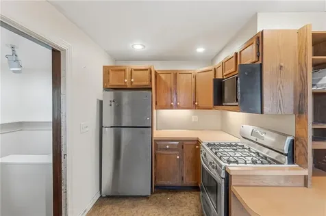 27 Essex Street Cranston RI 02910