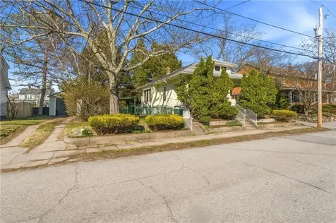 27 Essex Street Cranston RI 02910