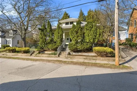 27 Essex Street Cranston RI 02910