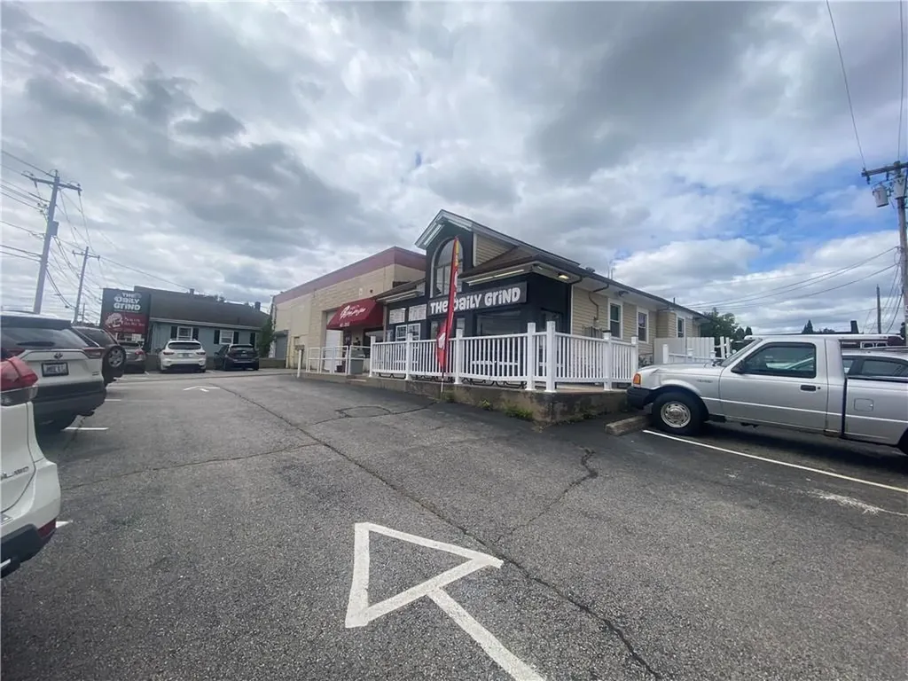 2121 Elmwood Avenue Warwick RI 02888