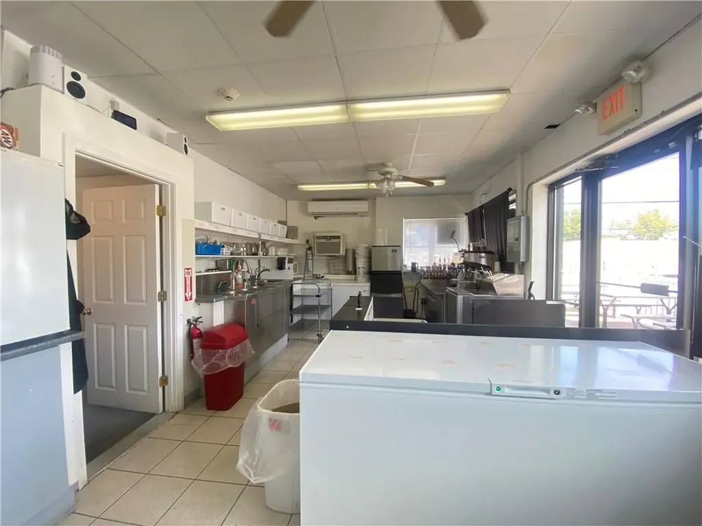 2121 Elmwood Avenue Warwick RI 02888