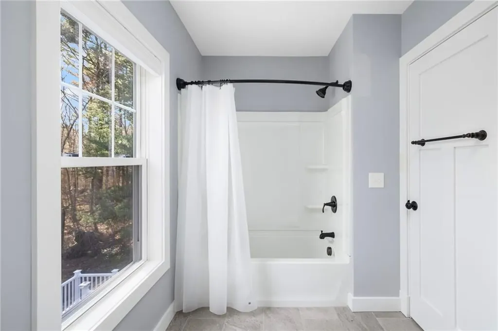 30 Tiffany Road Coventry RI 02816