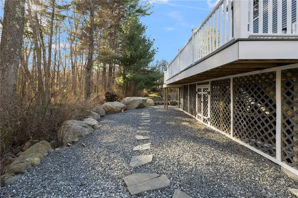 30 Tiffany Road Coventry RI 02816