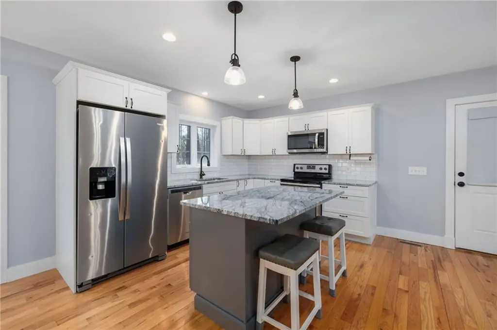 30 Tiffany Road Coventry RI 02816