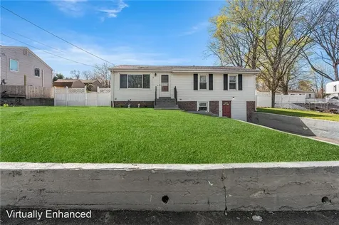102 Cochran Street West Warwick RI 02893