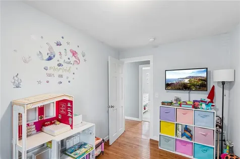102 Cochran Street West Warwick RI 02893
