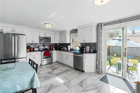 102 Cochran Street West Warwick RI 02893