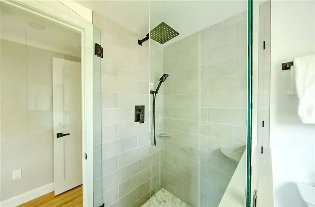 18 Chantilly Drive Barrington RI 02806
