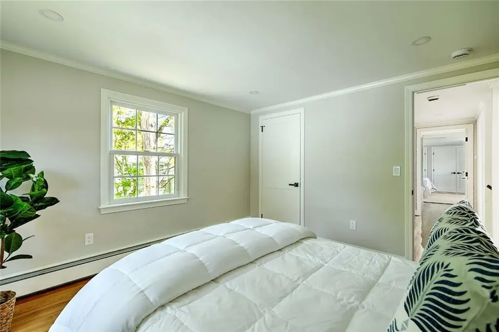 18 Chantilly Drive Barrington RI 02806