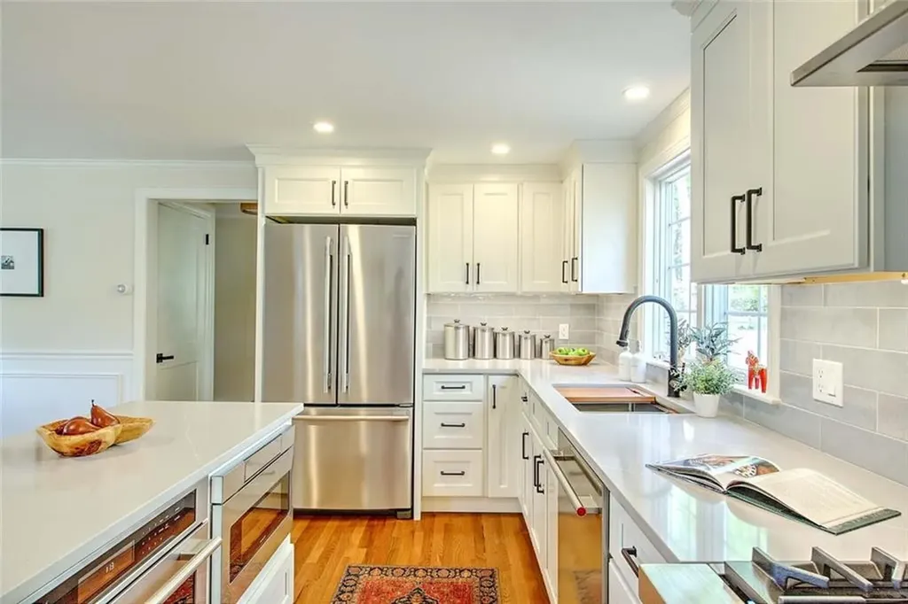 18 Chantilly Drive Barrington RI 02806
