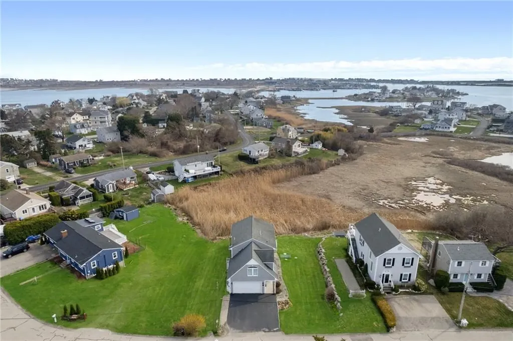18 Starfish Drive Narragansett RI 02882