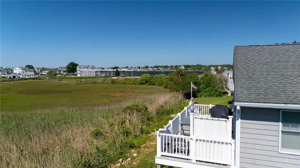18 Starfish Drive Narragansett RI 02882