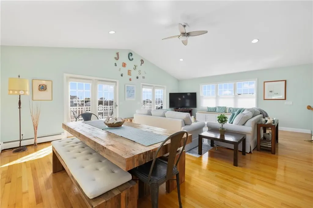 18 Starfish Drive Narragansett RI 02882