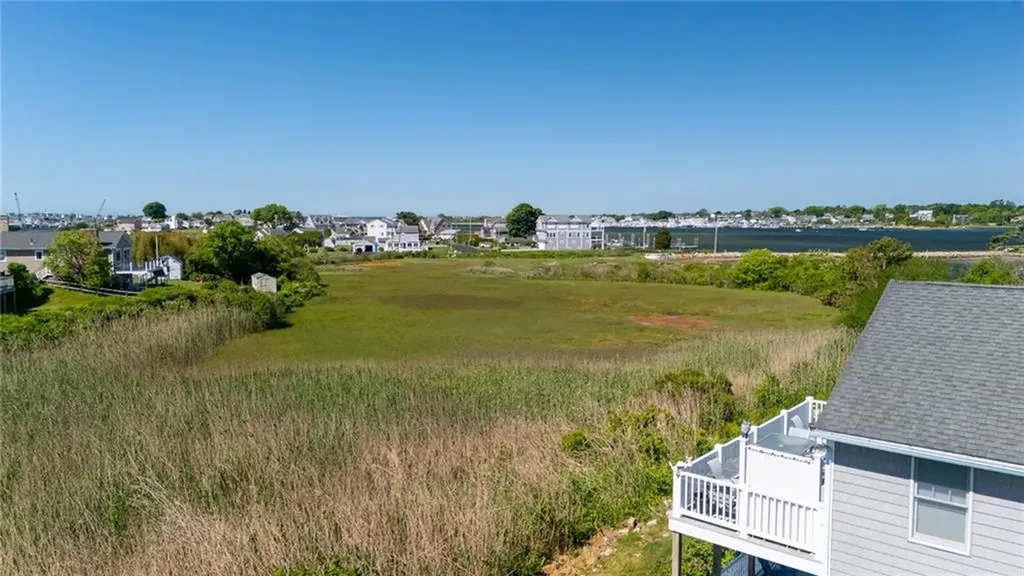 18 Starfish Drive Narragansett RI 02882