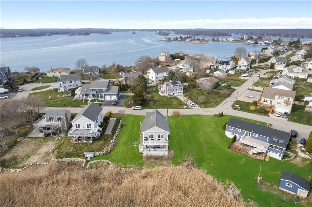 18 Starfish Drive Narragansett RI 02882