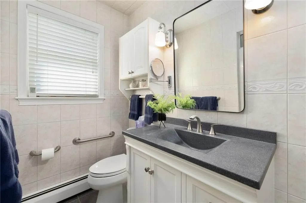 18 Starfish Drive Narragansett RI 02882
