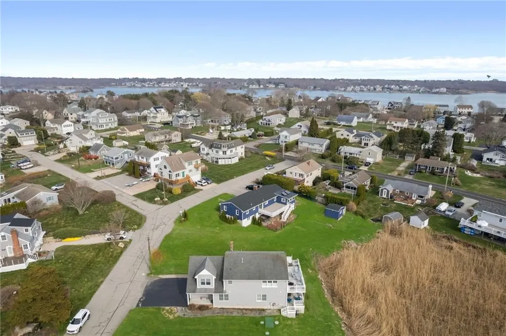 18 Starfish Drive Narragansett RI 02882