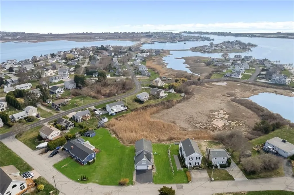 18 Starfish Drive Narragansett RI 02882