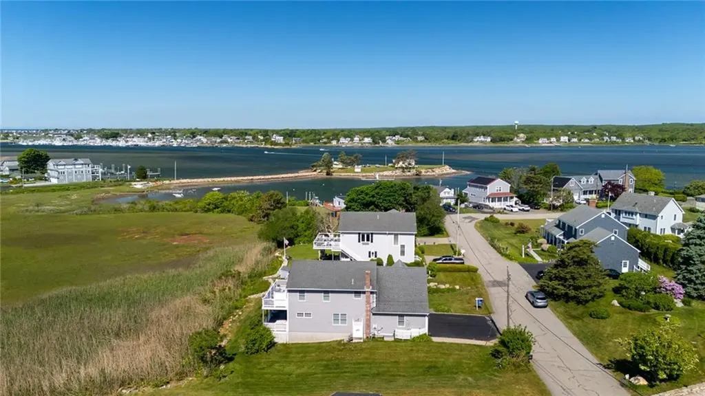18 Starfish Drive Narragansett RI 02882