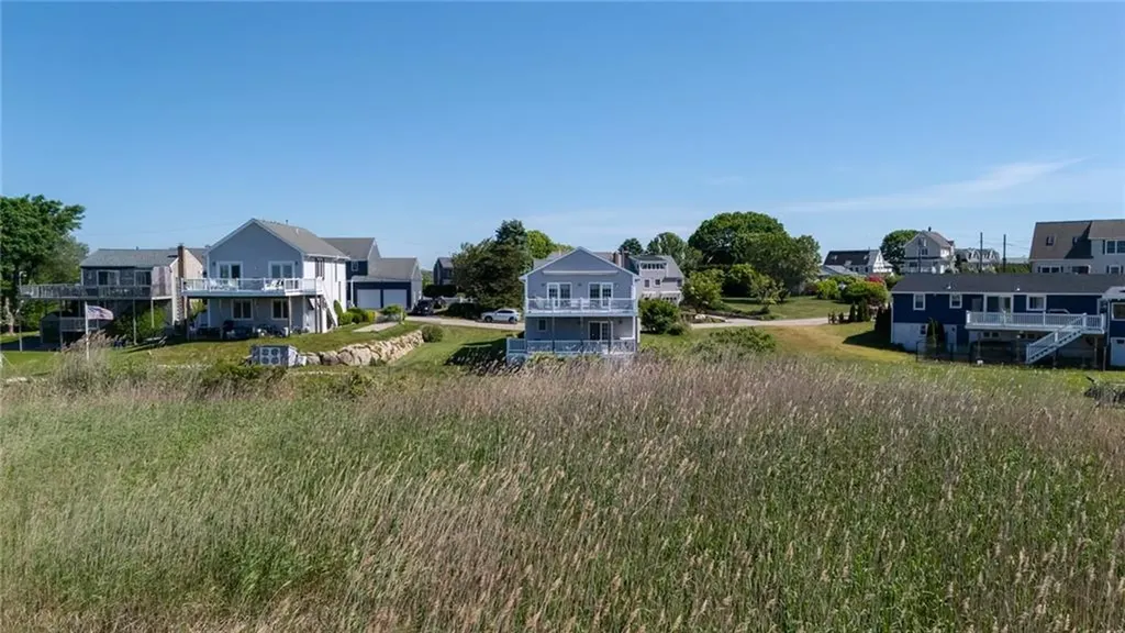 18 Starfish Drive Narragansett RI 02882