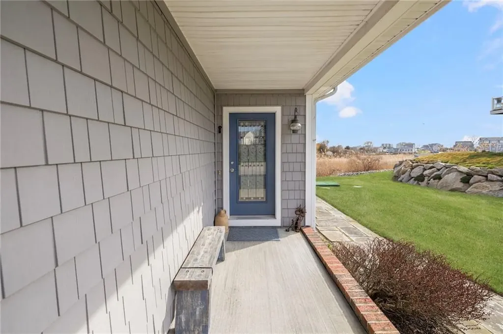 18 Starfish Drive Narragansett RI 02882