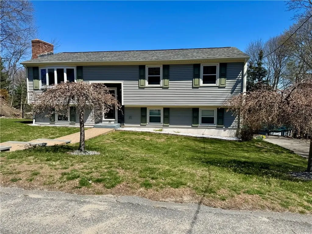 37 N Fairview Street Johnston RI 02919