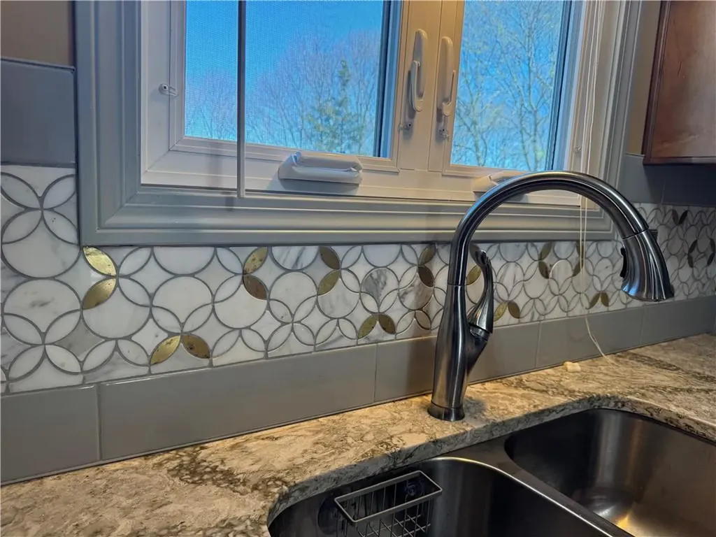 37 N Fairview Street Johnston RI 02919