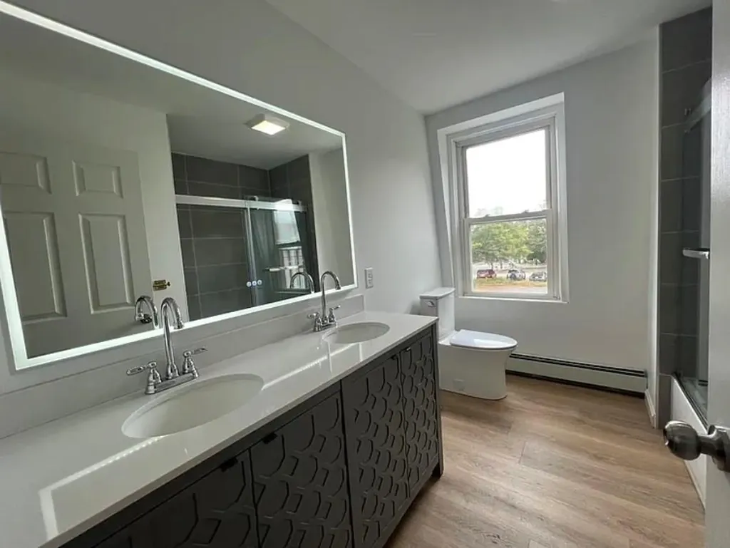 9 Turner Avenue East Providence RI 02915