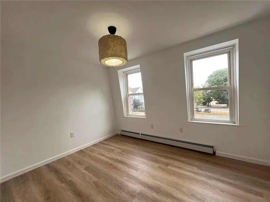 9 Turner Avenue East Providence RI 02915
